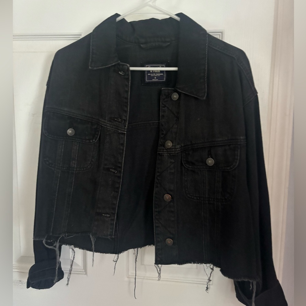 Abercrombie & Fitch Cropped Black Denim Jacket